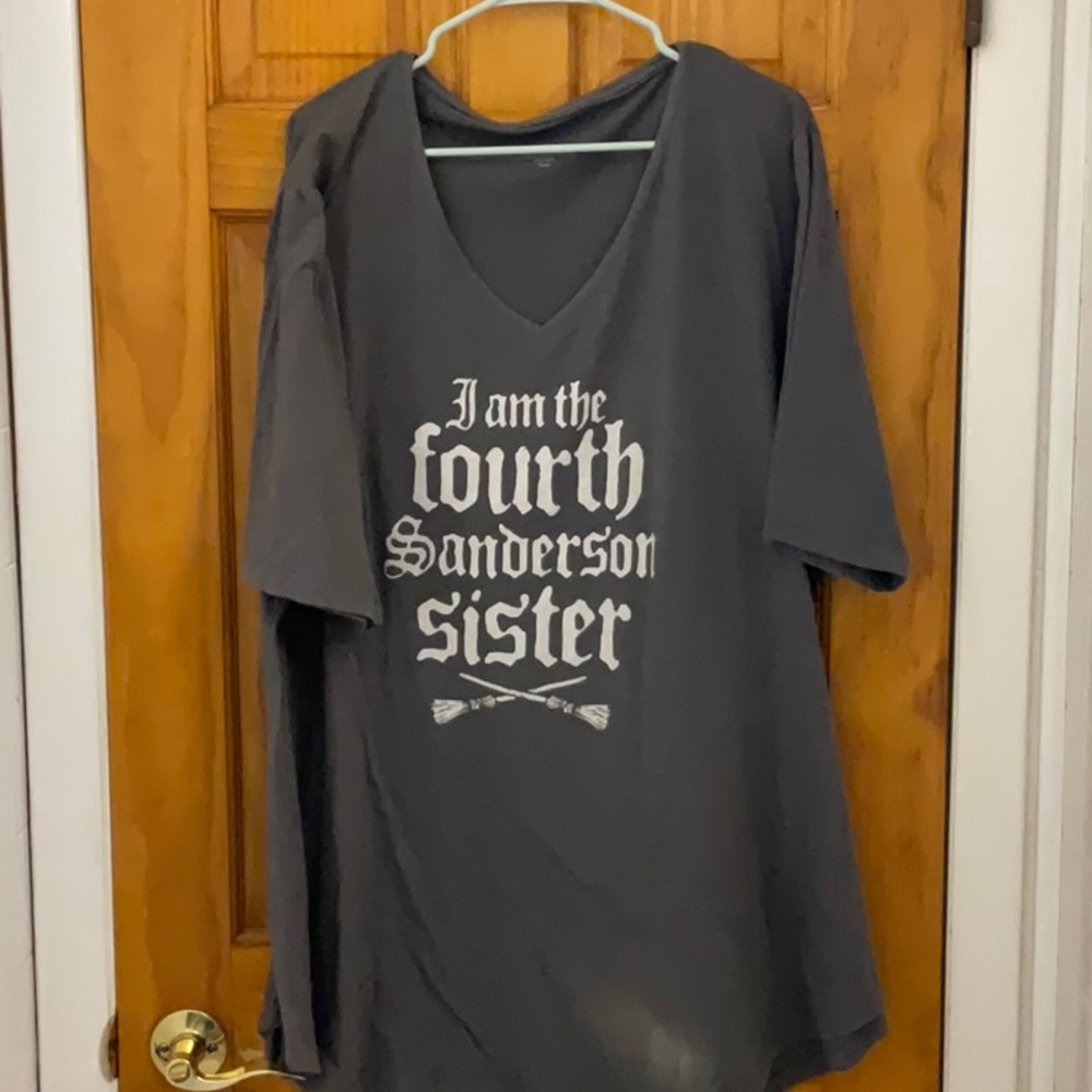 Disney Tee - hocus pocus